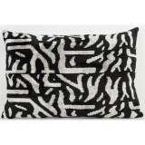 IKAT SILK UNIQUE BLACK WHITE MESS Q6 - UNIQUE IKATS